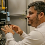 Eduardo Romero Camacho gives lab tour at CryoEM facility