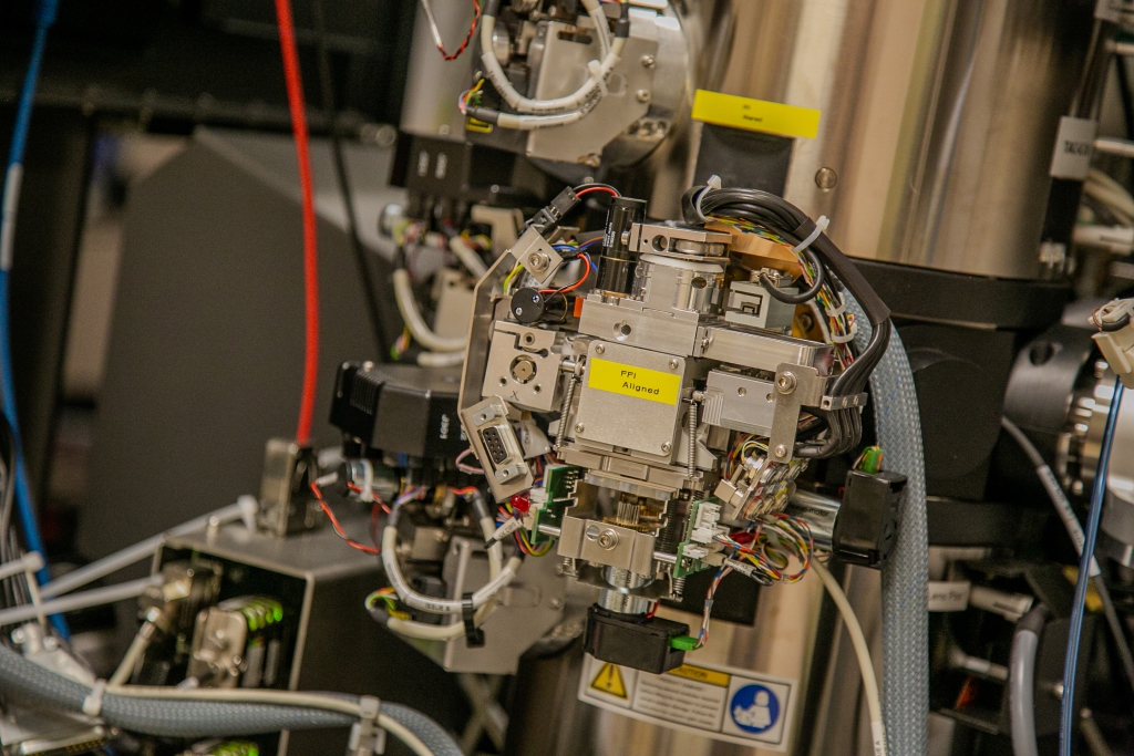 High-throughput equipment at CryoEM Core Facility