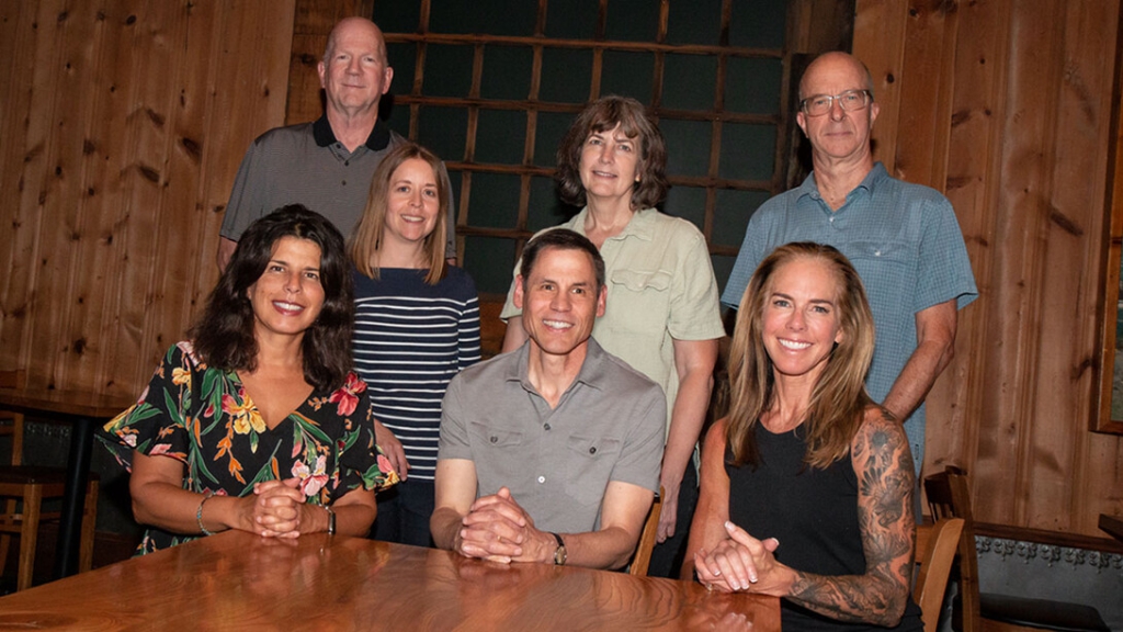 Loukia Sarroub, Alex Mason, Sarah Staples-Farmer, Randy Farmer, Natalie Koziol, Debbie Minter and Eric Buhs. 